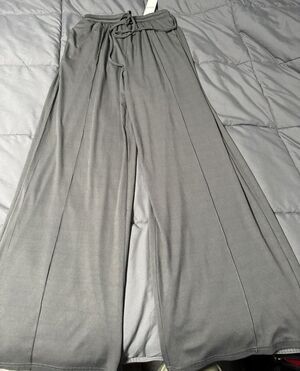 YOZY Women's All Seasons Wideleg Pants Small